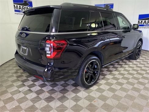 Used 2023 Ford Expedition Limited image 13