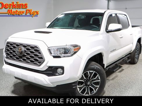 Used 2023 Toyota Tacoma TRD Sport image 1