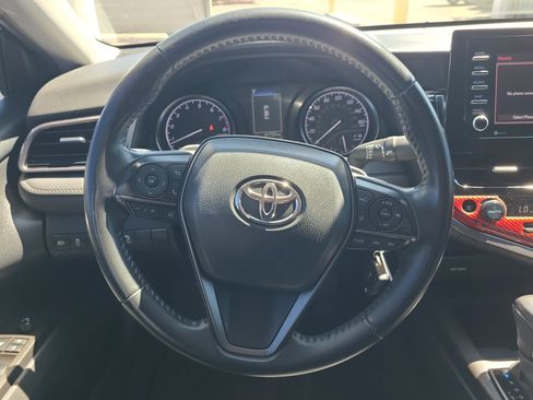 Used 2023 Toyota Camry SE FWD image 17