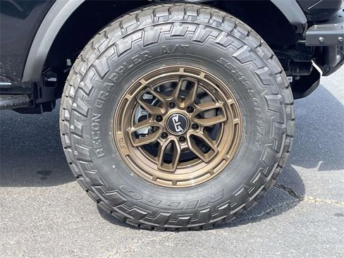 New 2025 Ford Bronco Badlands image 36