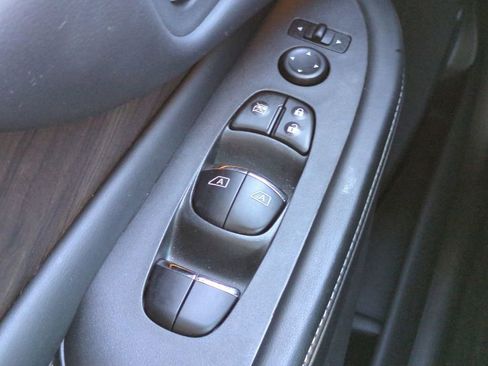 Used 2020 Nissan Murano Platinum image 25