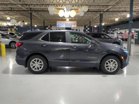 Used 2023 Chevrolet Equinox LT AWD/4WD image 7