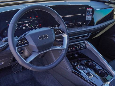 New 2025 Audi Q5 Premium image 7