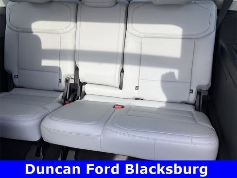 New 2025 Ford Expedition Platinum w/ Driver's Package image 17