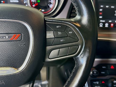 Used 2020 Dodge Challenger SXT image 15