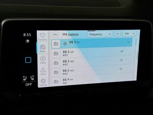 New 2026 Volkswagen Atlas Cross Sport SE FWD image 14