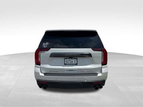Used 2023 GMC Yukon Denali Ultimate w/ LPO, Floor Liner Package AWD/4WD image 5