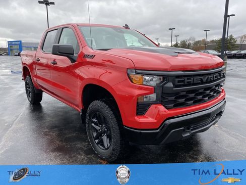 New 2025 Chevrolet Silverado 1500 Custom Trail Boss w/ Dark Appearance Package image 1