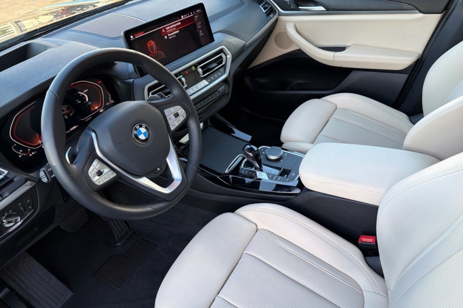 Used 2024 BMW X3 sDrive30i w/ Premium Package RWD image 9