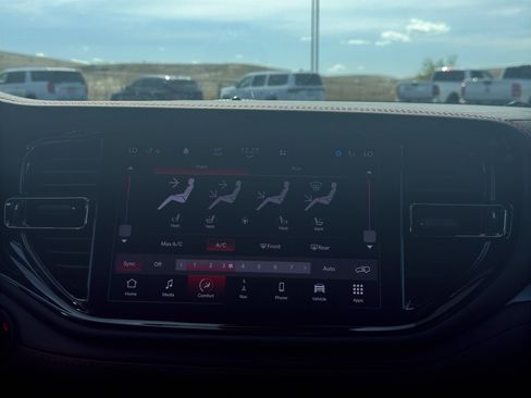 Used 2025 Dodge Durango GT image 15