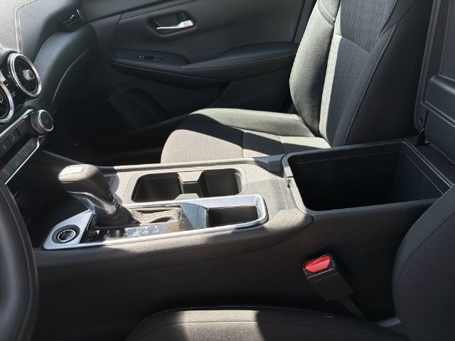 Used 2024 Nissan Sentra SV FWD image 21