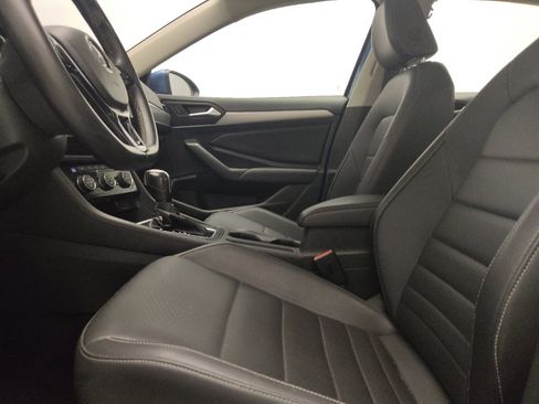 Used 2021 Volkswagen Jetta R-Line FWD image 17