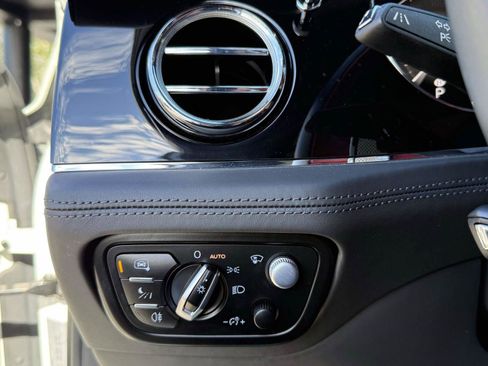 Used 2022 Bentley Bentayga Speed image 51