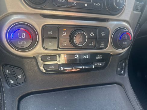 Used 2015 GMC Yukon Denali w/ Open Road Package AWD/4WD image 48