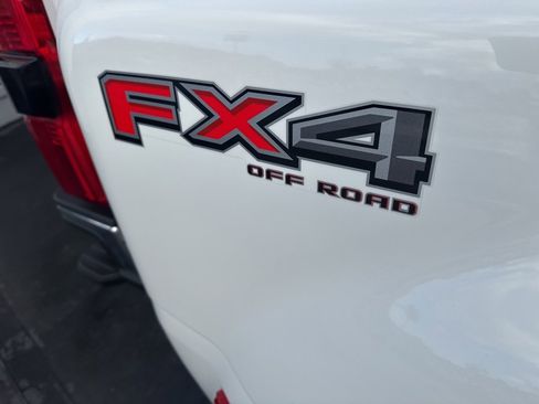 Used 2024 Ford F350 Lariat w/ Lariat Ultimate Package image 12