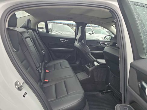 Certified 2022 Volvo S60 T8 R-Design Expression w/ Premium Package AWD/4WD image 12