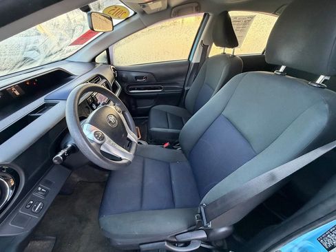 Used 2015 Toyota Prius C Four image 19