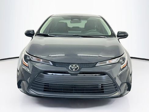 Used 2026 Toyota Corolla LE FWD image 2