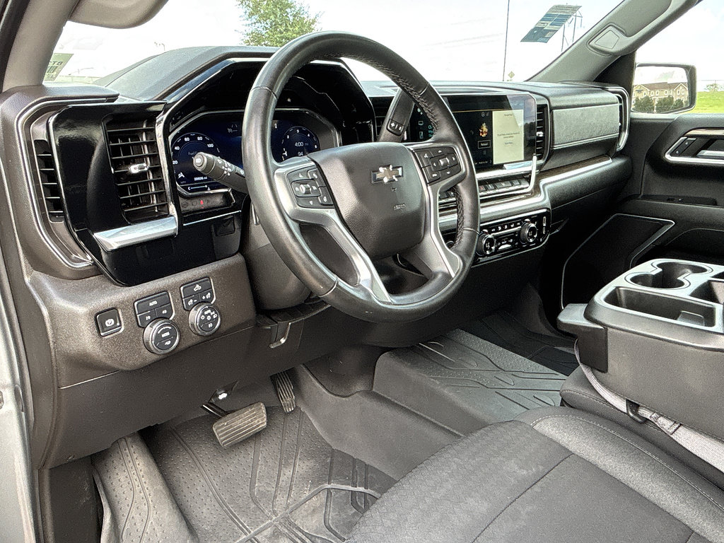 Used 2024 Chevrolet Silverado 1500 RST w/ LPO, Liner Protection Package AWD/4WD image 12