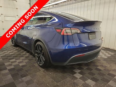 Used 2021 Tesla Model Y Long Range AWD/4WD image 3