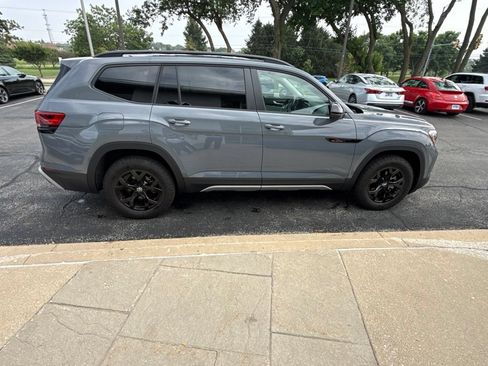 Used 2024 Volkswagen Atlas Peak Edition SEL AWD/4WD image 7