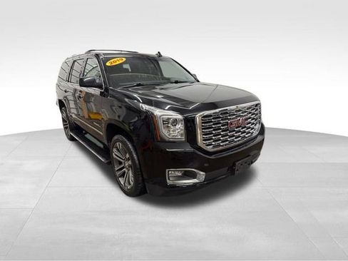 Used 2019 GMC Yukon Denali w/ Denali Ultimate Package image 3