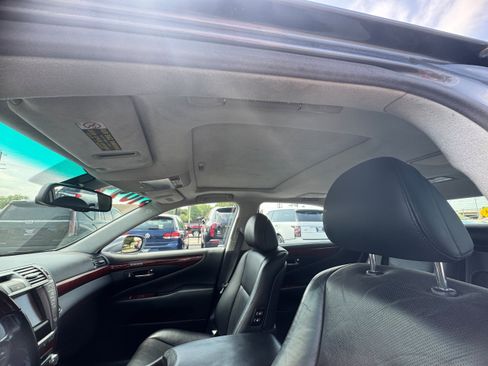 Used 2012 Lexus LS 460 L w/ Rear Seat Upgrade Pkg AWD/4WD image 11
