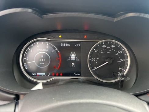 Used 2025 Nissan Versa SR w/ Trunk Package FWD image 17