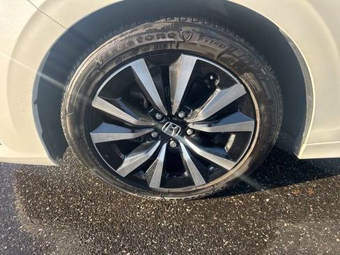 Used 2023 Honda Civic EX image 11