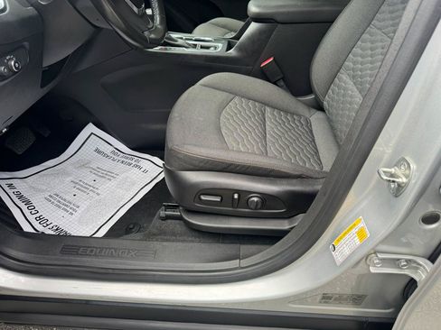 Used 2019 Chevrolet Equinox LT AWD/4WD image 17