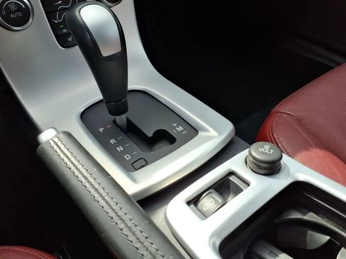 Used 2013 Volvo C70 T5 image 25