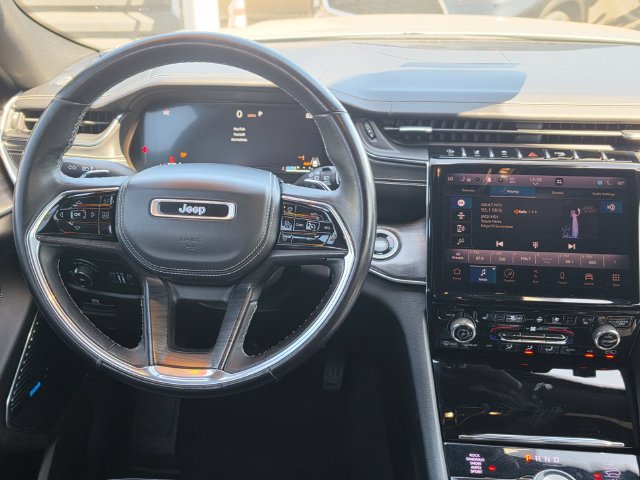 Used 2022 Jeep Grand Cherokee L Overland AWD/4WD image 12