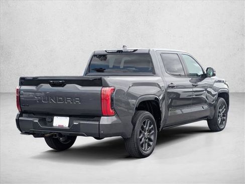 Used 2024 Toyota Tundra Platinum AWD/4WD image 5