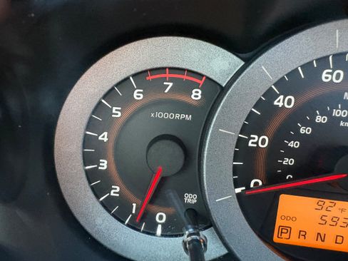 Used 2010 Toyota RAV4 Limited AWD/4WD image 46