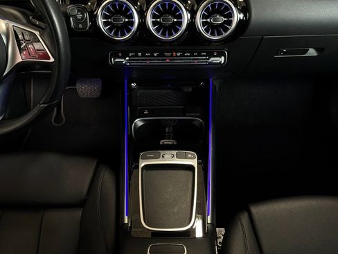 Used 2025 Mercedes-Benz GLA 250 image 16