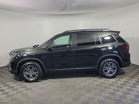 Certified 2024 Honda Passport TrailSport image 9
