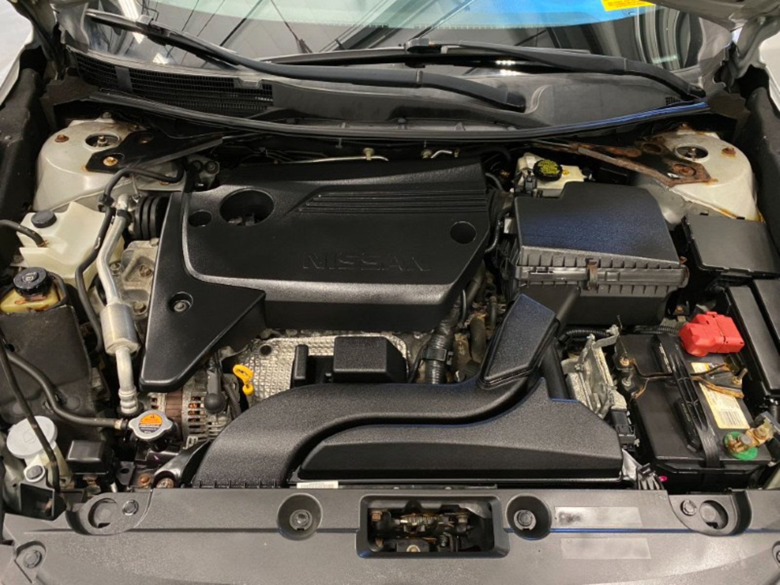 Used 2017 Nissan Altima 2.5 SR w/ LED Appearance Package FWD image 23