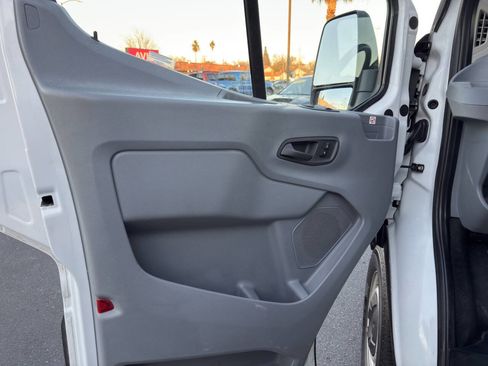 Used 2019 Ford Transit 250 250 3dr LWB Medium Roof Cargo image 10