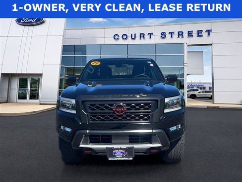 Used 2023 Nissan Frontier PRO-4X w/ Pro Convenience Package AWD/4WD image 2