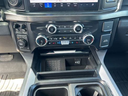 Used 2024 Ford F250 Lariat w/ Lariat Ultimate Package AWD/4WD image 29