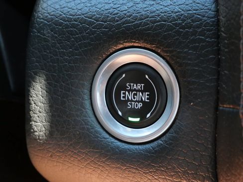 Used 2023 GMC Yukon XL Denali w/ Denali Reserve Package AWD/4WD image 33