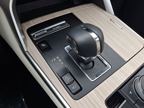 Certified 2024 MAZDA CX-90 Plug-In Hybrid w/ Premium Plus AWD/4WD image 19