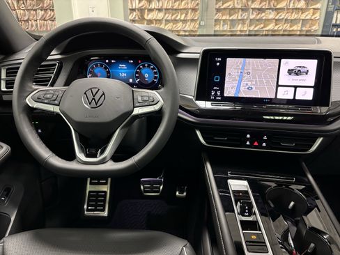 New 2026 Volkswagen Atlas Cross Sport SEL Premium R-Line AWD/4WD image 17