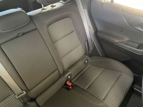 Used 2025 Chevrolet Equinox LT image 37