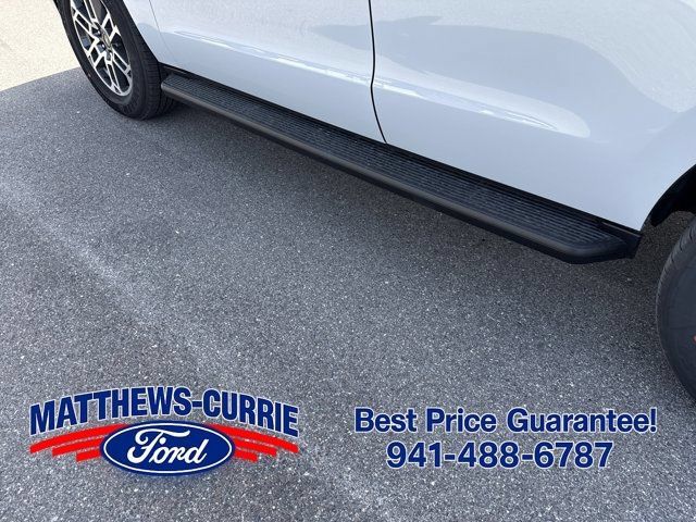 New 2026 Ford Expedition Active RWD image 16