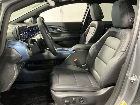 New 2026 Chevrolet Equinox EV LT image 21