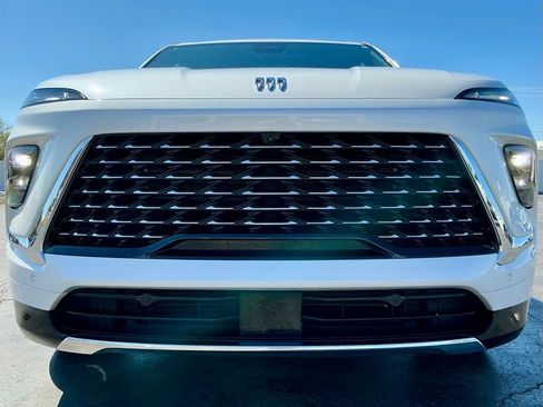 Used 2025 Buick Enclave Avenir w/ Super Cruise Package image 9