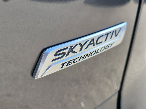 Used 2017 MAZDA CX-9 Signature image 12