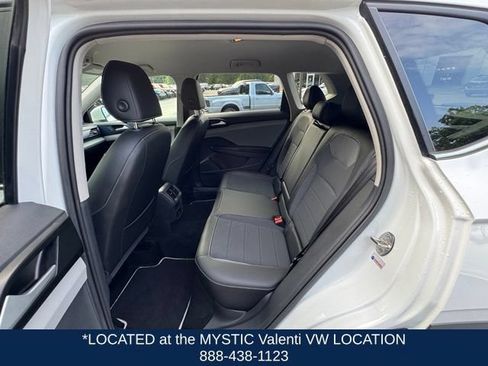 Certified 2023 Volkswagen Taos SE AWD/4WD image 10