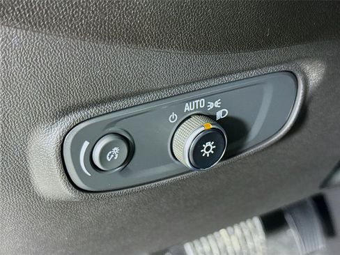 Used 2024 Chevrolet Equinox RS AWD/4WD image 12